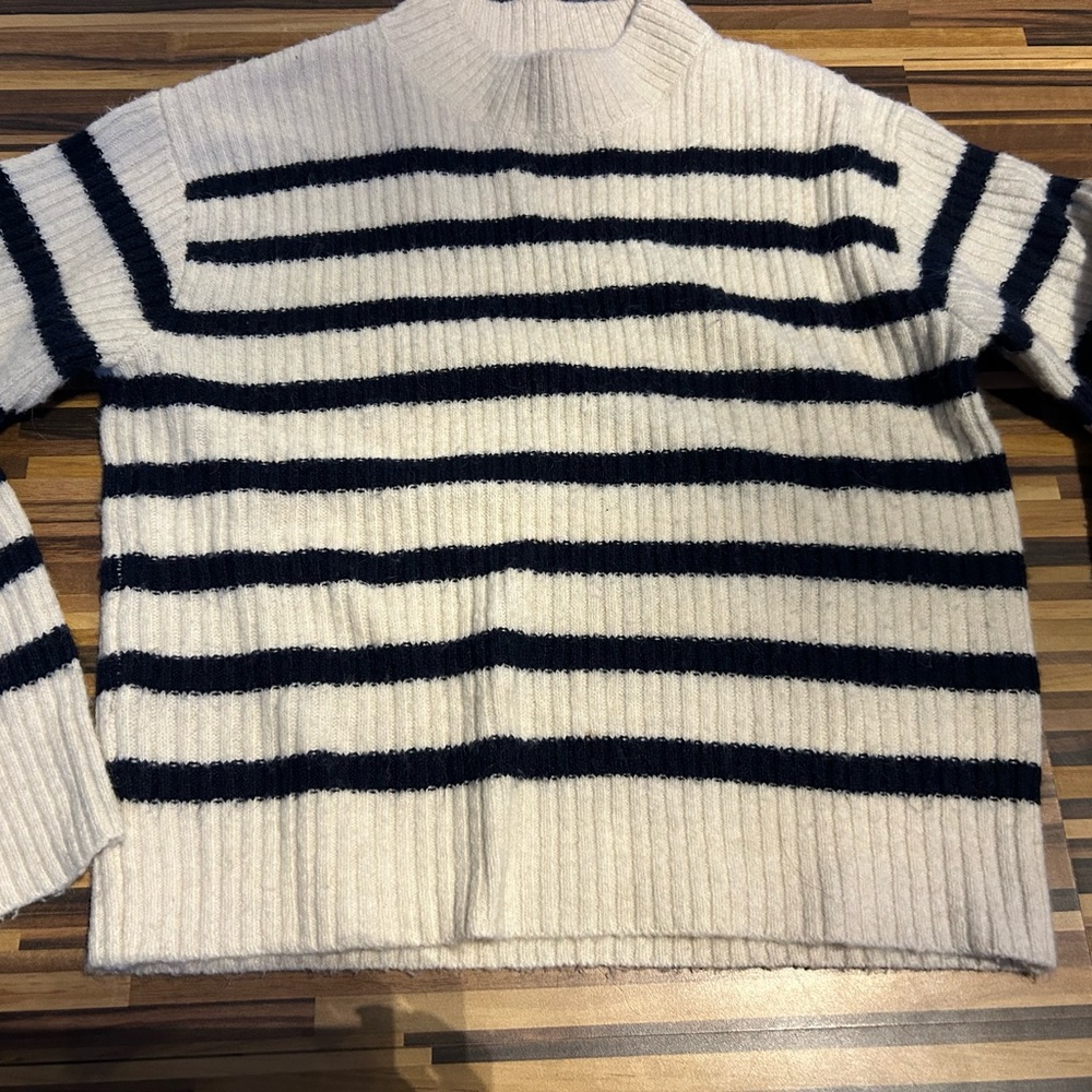 H&M Navy and White Striped Sweater